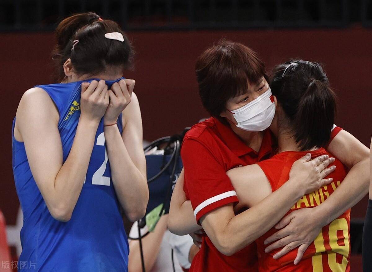 东京奥运场馆现现场火爆场面，球迷尽情欢呼的简单介绍