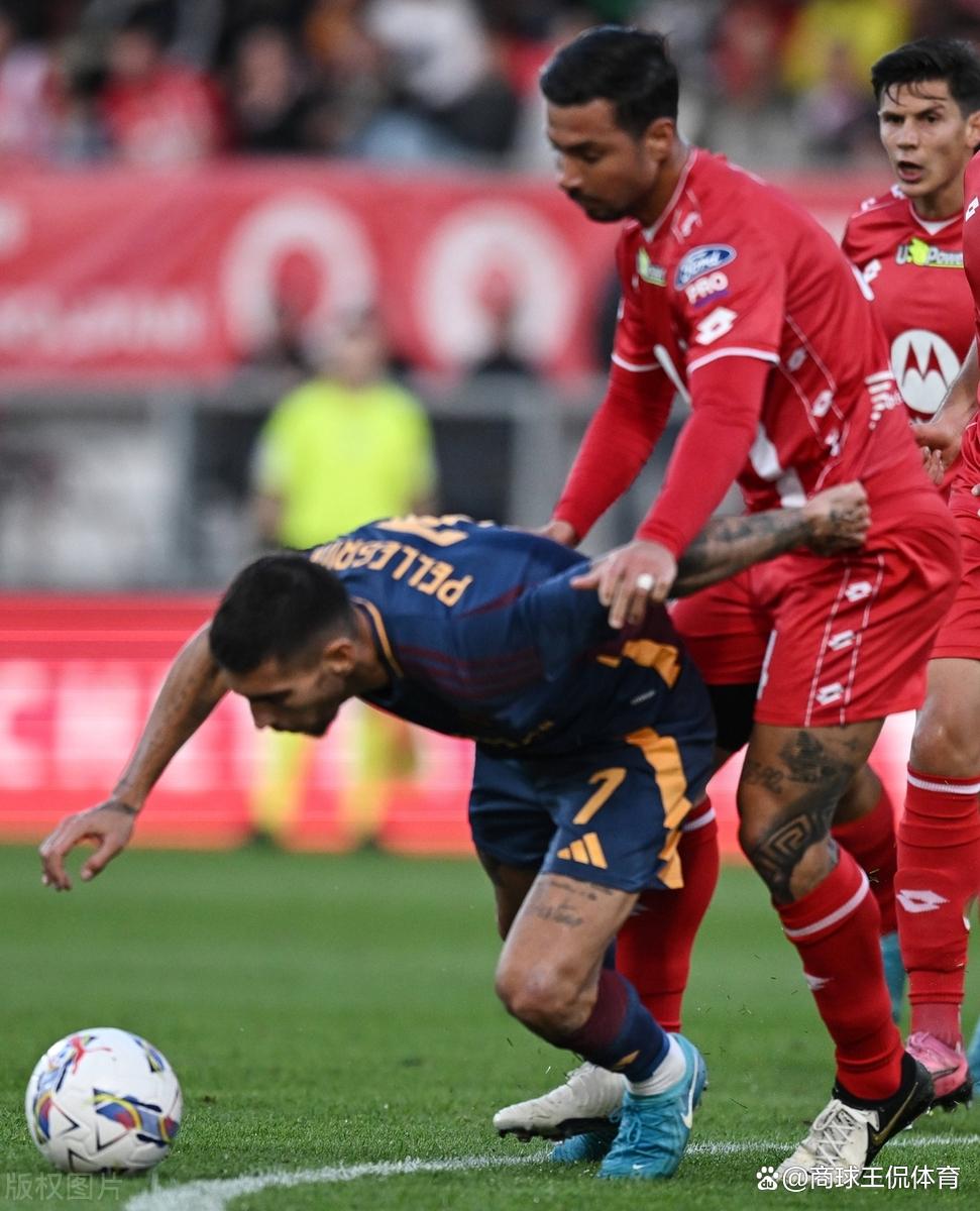 意甲赛事展现出球员超凡技艺，挑战极限的简单介绍