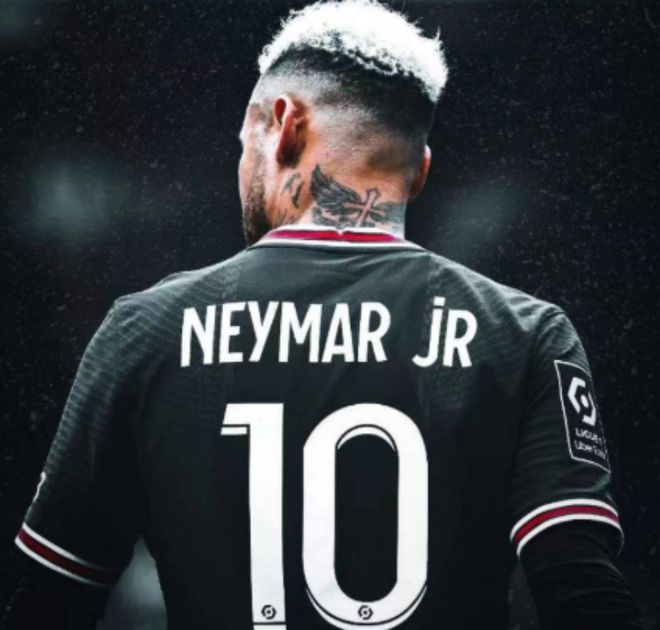 关于内马尔遭遇争议红牌，巴黎圣日耳曼乘势反超比分完成逆转的信息