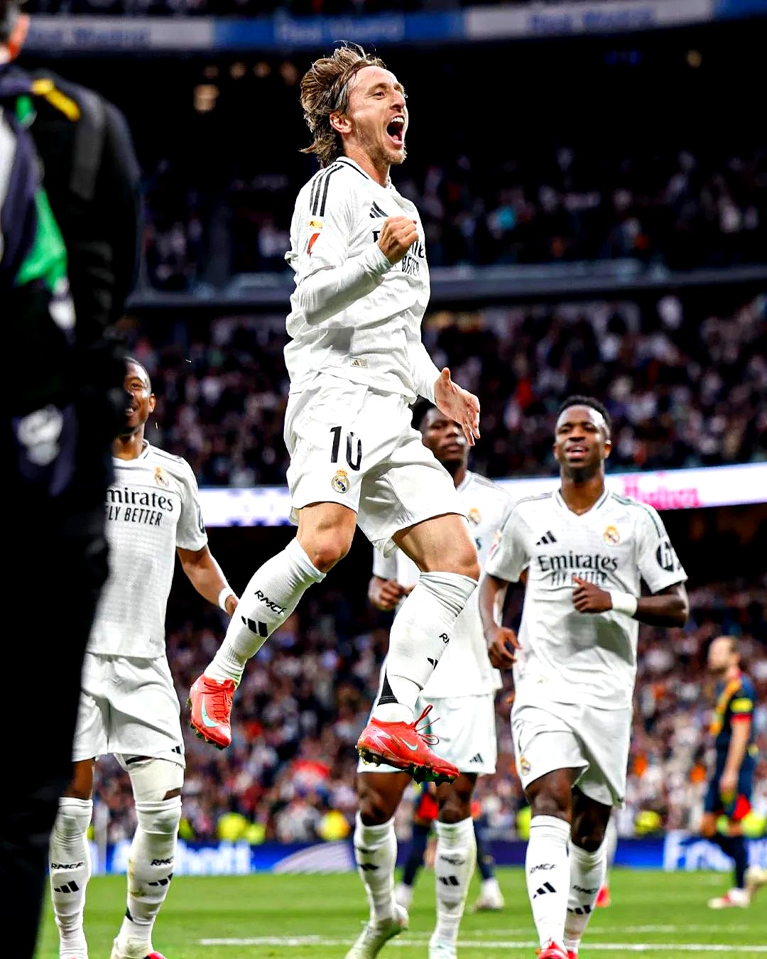  德布劳内赛事官方发布败北新规，拜仁争议不断！